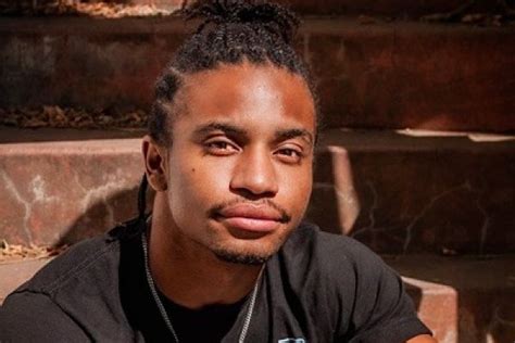 fik shun age|Fik Shun Wiki, Biography, Age, Spouse, Height, Net Worth, Fast。